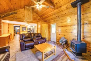 Private Lake & Dock: Log Cabin, 2 Mi to Clay! - Interiør