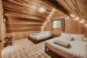 Glacier Springs Cabin 27 - A Private 2-story Pet-friendly Cabin Now With Wifi - Rum