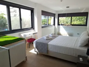 10 Apartments & Suites Athens - Room