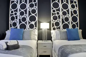 Premier Hollywood LA 4BD Suite - Camera