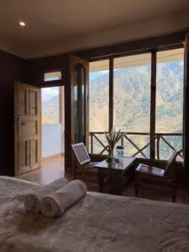 The VOID - Tirthan Valley - Chambre