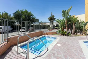 Ramada Plaza by Wyndham Garden Grove/Anaheim South - Piscine