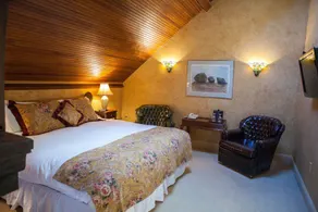 Belfry Inn and Bistro - Chambre