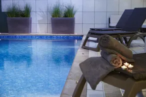 Hôtel Au Cheval Blanc Mulhouse Nord - Piscine