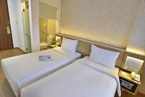 Whiz Prime Hotel Basuki Rahmat Malang - Room