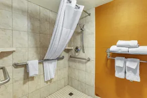 Comfort Inn & Suites Phoenix North - Deer Valley - Room