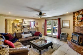 Spacious Lancaster Family Ranch - BBQ & Patio - Interiør