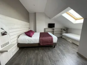La Tour D'ivoire - Zimmer