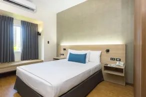Microtel by Wyndham General Santos - Chambre