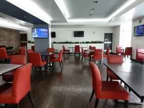 Hotel Real Inn Perinorte - Restaurante