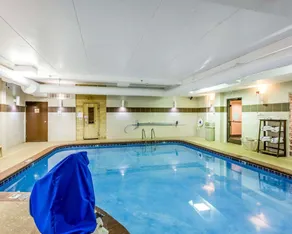 Comfort Suites Cookeville - Piscine