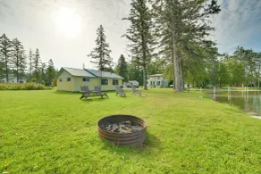 Indian River Fall Escape: Fire Pit & Lake Views - Innenbereich