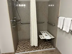 Days Inn by Wyndham Baton Rouge I-10 - Salle de bain
