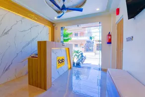 FabHotel Bohra International - Resepsjon