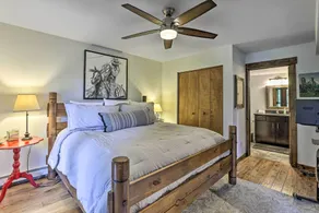 Main Street Frisco Condo w/ Private Patio! - Intérieur