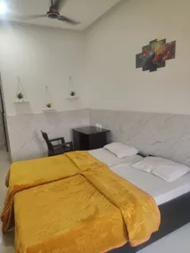 Hotel Parakh Rooms And Banquet - Room
