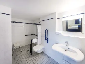 B&B Hotel Leipzig-Nord - Bathroom
