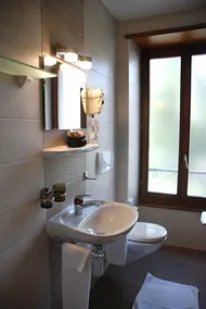 La Dent-du-Midi Hôtel & Restaurant - Badezimmer