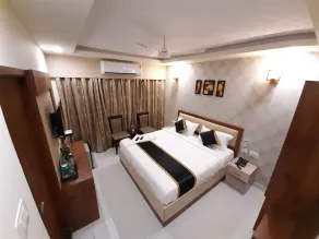 Liza Regency - Room