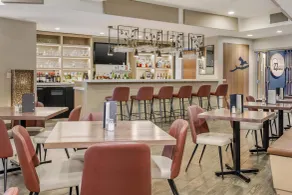 Best Western Plus Bridgewater Hotel & Convention Centre - Restaurant