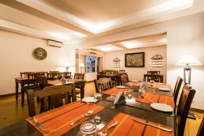 Tissa's Inn - Restaurant