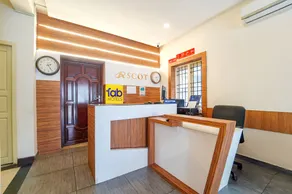 Ascot Hotel - Reception