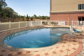 Country Inn & Suites by Radisson, Crestview, FL - Basseng