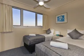 Meridian Tower Kirra Beach - Room