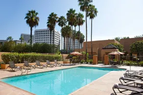 Courtyard Irvine John Wayne Airport/Orange County - Piscine