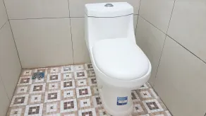 Surya Abadi Homestay Syariah RedPartner - Bathroom