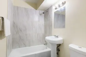 Best Motel By OYO Chicago I-90 - Salle de bain