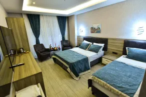 RESTWON SUIT - Room