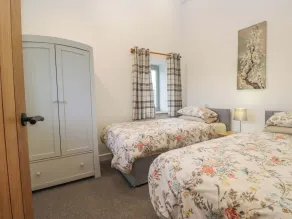 High Birks Barn - Room
