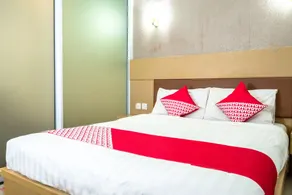 Capital O 664 Romance Hotel - Room