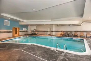 Holiday Inn Hotel & Suites - Joliet Southwest by IHG - Piscine