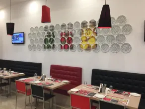 Red Fox by Lemon Tree Hotels, Sector 60, Gurugram - Ristorante