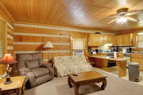 Golfer's Getaway: Hephzibah Home w/ Pool Access - Interiør