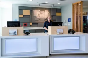 Holiday Inn Express & Suites Taylor by IHG - Rezeption