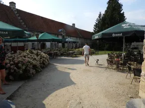 Kasteel Schaloen - vakantiewoningen & hotel - Restaurant
