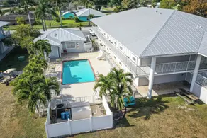 Roland Martin Marina and Resort - Pool