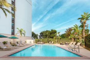 Holiday Inn La Mirada Buena Park by IHG - Pool