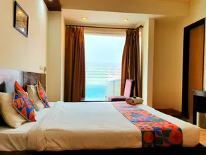 Merriment Hotel Sec 31 - Rum