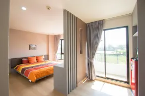 Live at Home Sukhumvit 105 - Vue de la chambre