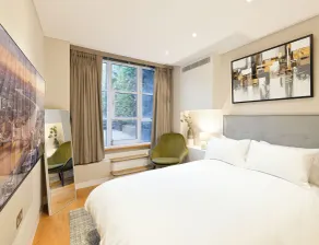 AYLI - Kensington - Room