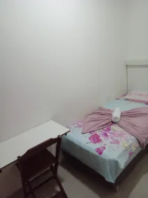 Hotel 678 - Habitación