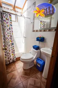 Keuhenua Hostal - Bathroom