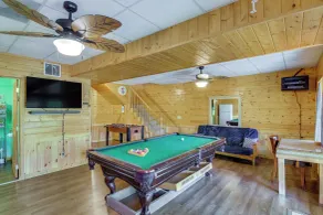3 Mi to Marina: Cabin w/ Hot Tub in Byrdstown! - Innvendig