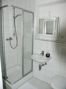 Blumenhotel - Bathroom