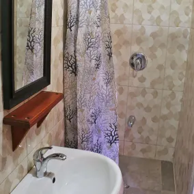 La Casa de Castara - Bathroom