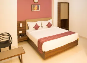Hotel Nirvana - Room